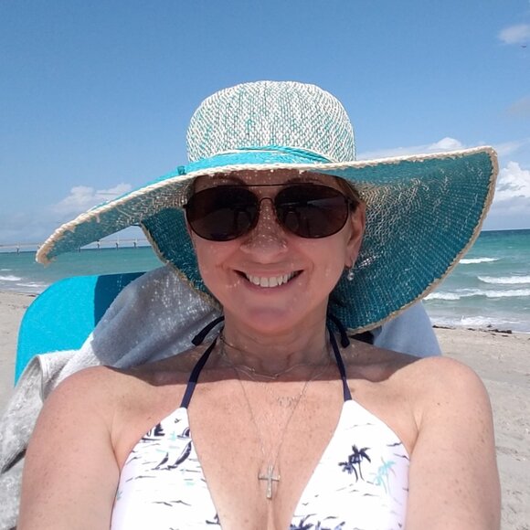 Meet your Posher, Daniela - Picture 14 of 16